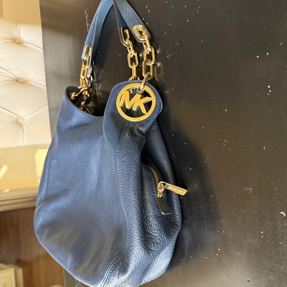 Michael Kors Navy Blue Fulton Chain Shoulder Bag Excellent Condition
